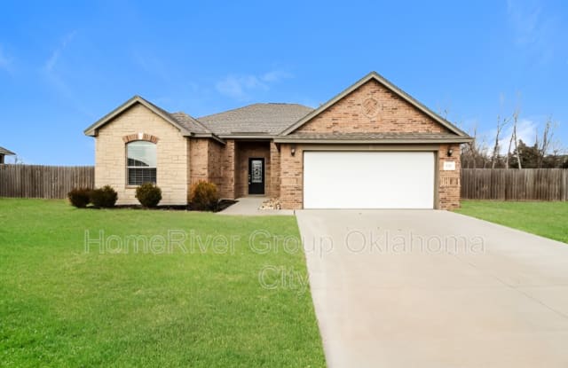 429 E Atlanta Ter - 429 East Atlanta Terrace, Mustang, OK 73064