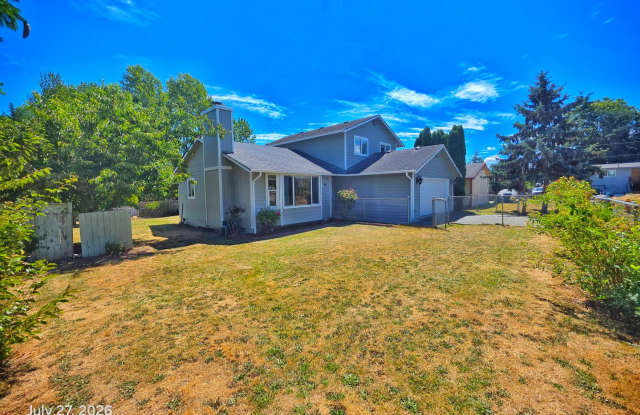 Charming 4 Bed 2 Bath Home in Des Moines, WA.