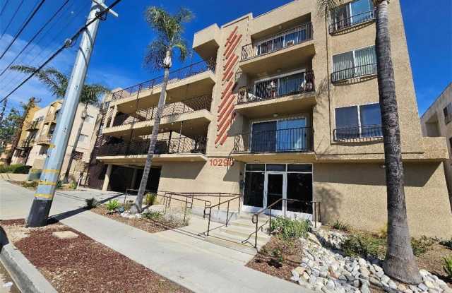 10290 Tujunga Canyon Boulevard