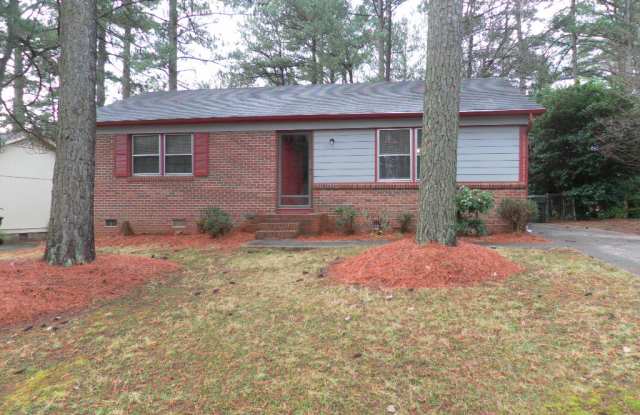 7429 Edenwood Ln