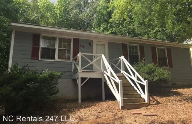 205 Greenbriar Rd, - 205 Greenbriar Road, Greensboro, NC 27405