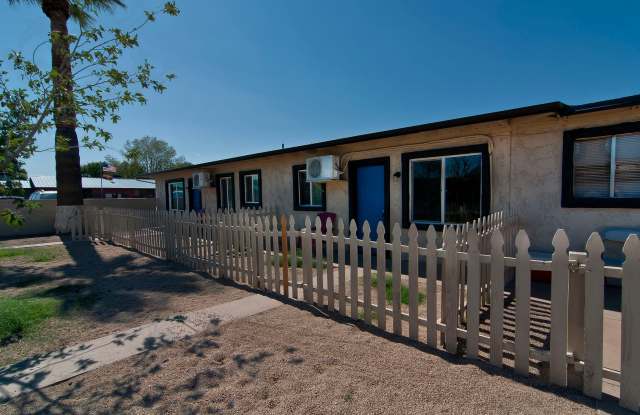 Cozy 1 bedroom 1 bath apartment.