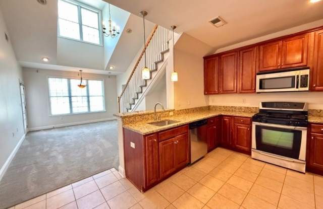 6413 Brookhaven Ct