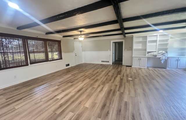 2119 Atlanta Highway SE