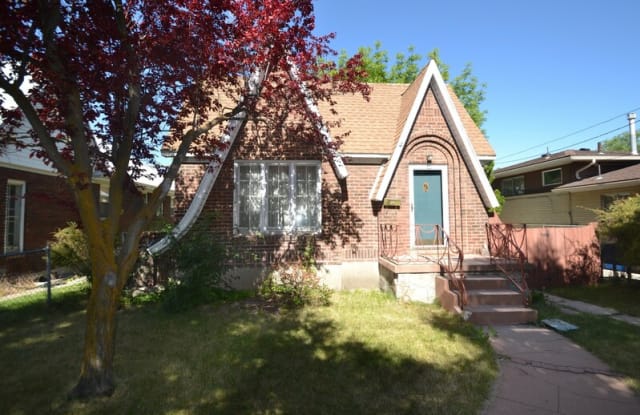 1574 S 900 E - 1574 900 East, Salt Lake City, UT 84105