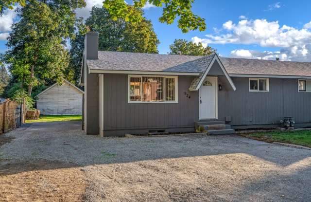New Remodel 3 bed 1 bath (partial finished basement)