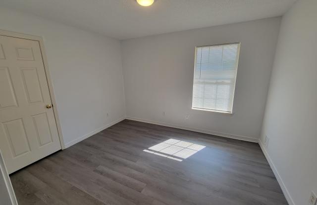 6941 Elliots Gin Lane