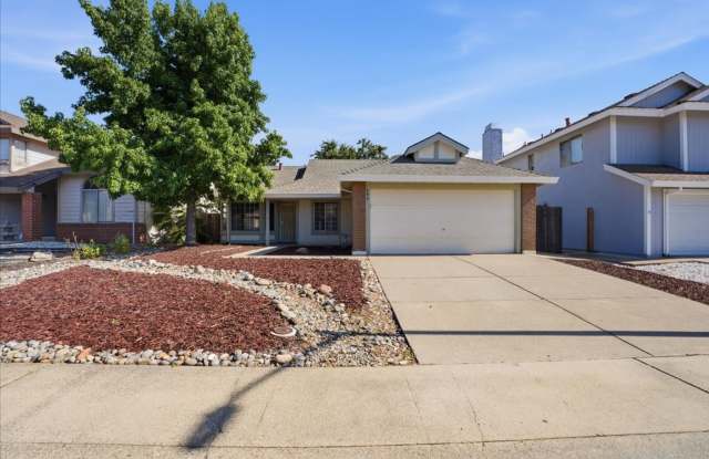 604 Hovey Way