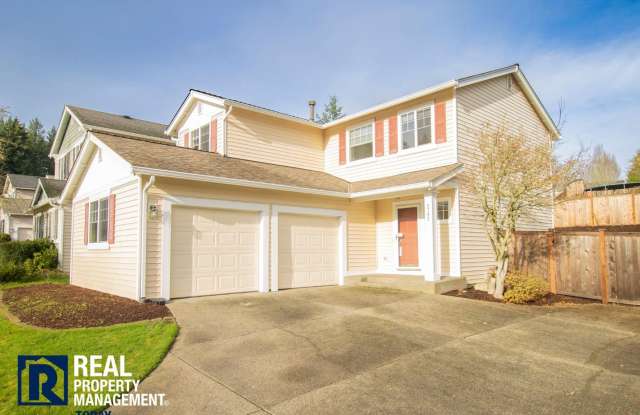 Charming 3-Bed, 2.5-Bath DuPont Home Near JBLM!