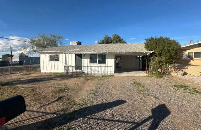 Photo of 390 West Lindbergh Avenue