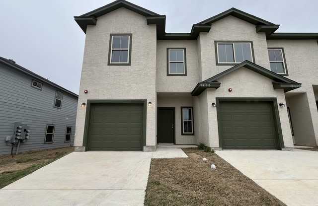 7805 Savannah Brooks