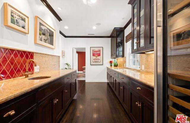 12523 S Helena Street