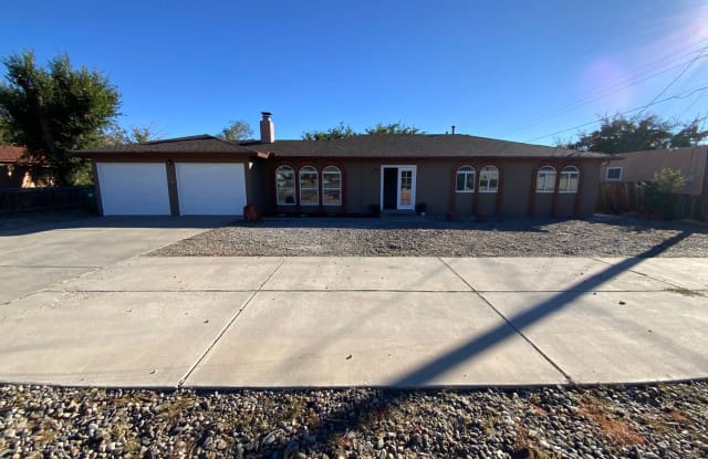 3500 19th Ave SE - 3500 19th Avenue Southeast, Rio Rancho, NM 87124