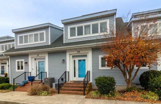 Photo of 28 HENLOPEN GARDENS unit: 28