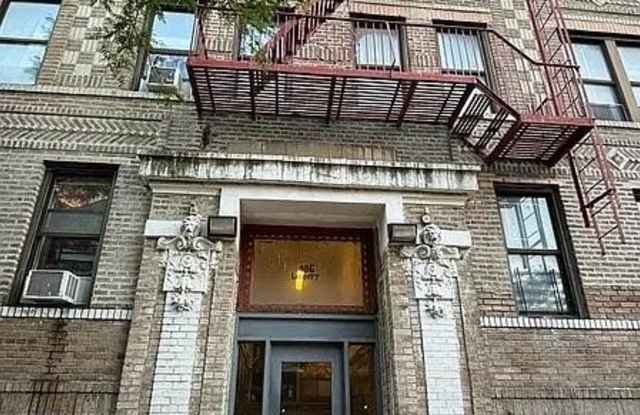 Photo of 986 Leggett Avenue unit: 4D