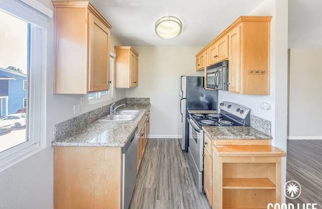 Inviting 1BD/1BA Upper-Level Condo in Golden Hill with Laundry On-Site & Reserved Parking