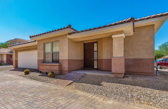Excellent location! Community Pool and parks! Appliances included!