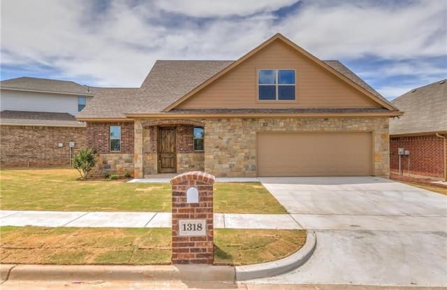 1318 Lauren Lane - 1318 Lauren Lane, Granbury, TX 76048