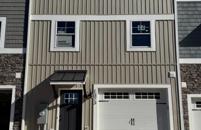 Brand New END UNIT Townhouse For Rent in Congers Creek