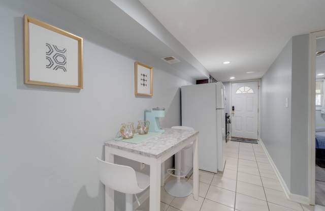 325 57th Street NE - 2Apt. 1