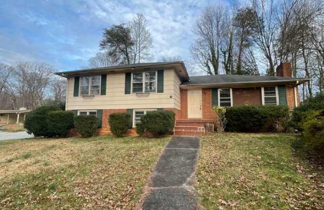 814 Larkwood Drive - 814 Larkwood Drive, Greensboro, NC 27410