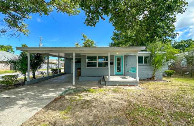 Photo of Charming 3 Bedroom 2 Bath Home for Rent in Downtown Pensacola!