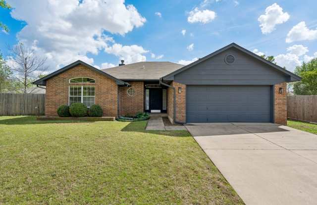 Charming three bed two bath in East Norman