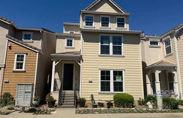 3 story newer home in great commute location