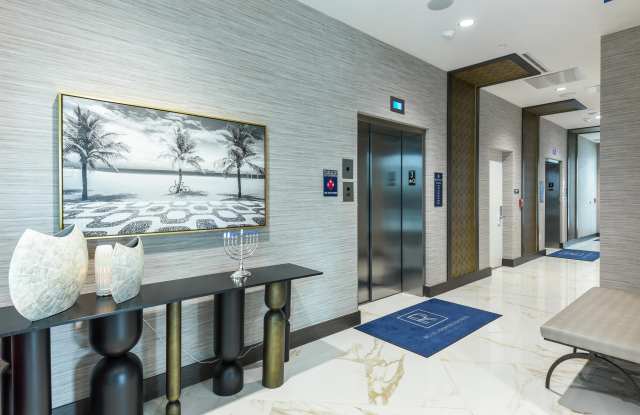 485 E Royal Palm Road