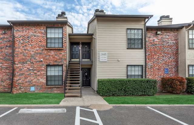 Photo of Kensington Station Apartment Homes