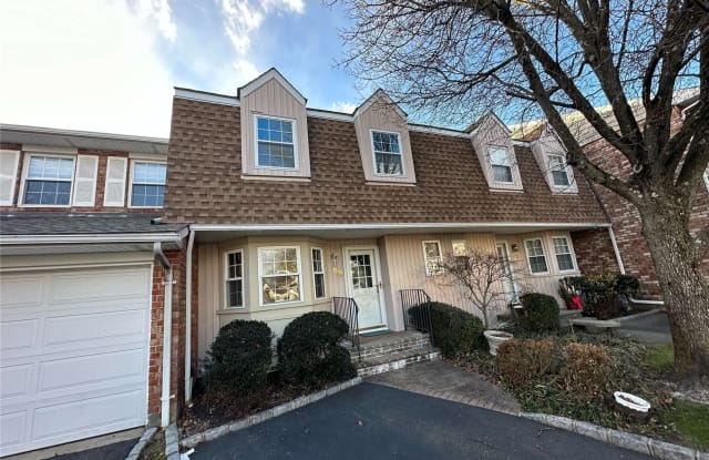 89 Woodlake Drive - 89 Woodlake Drive West, Nassau County, NY 11797