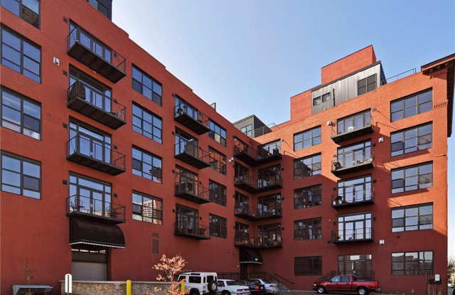 607 Washington Ave S Apt 301
