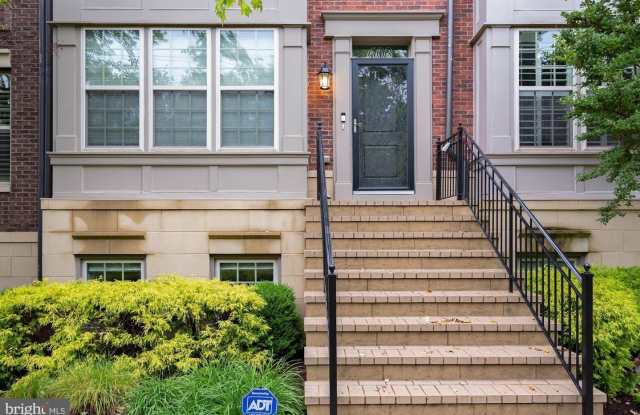 603 OVERLOOK PARK DR