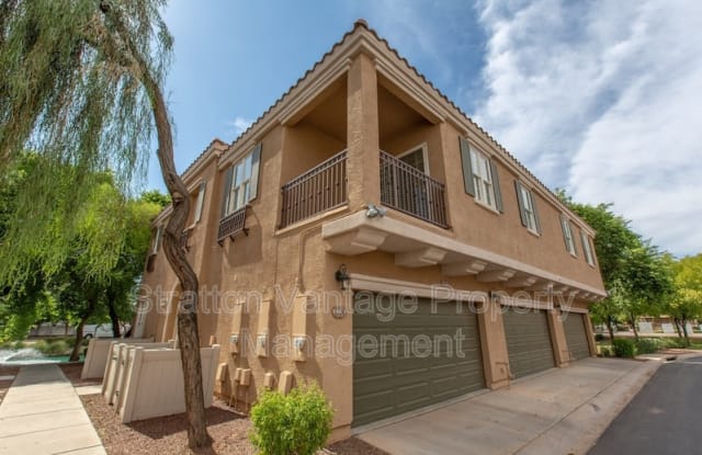 2724 S Voyager Dr - 2724 South Voyager Drive, Gilbert, AZ 85295