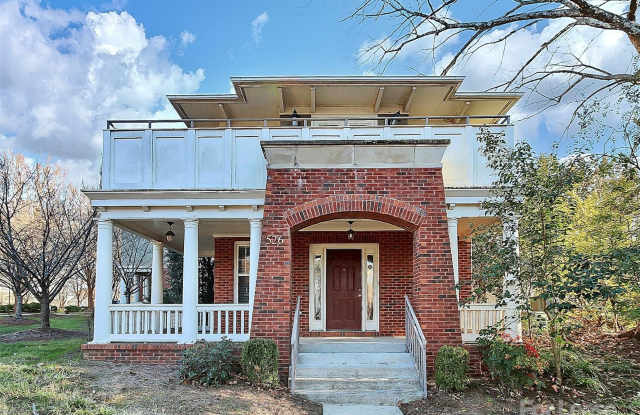 Photo of 526 N Davidson Street unit: 1