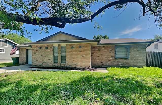 206 ROYAL DR