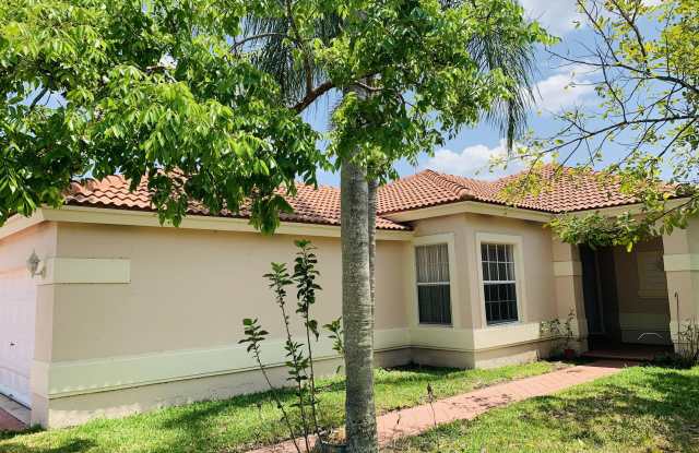 3752 Miramontes Circle