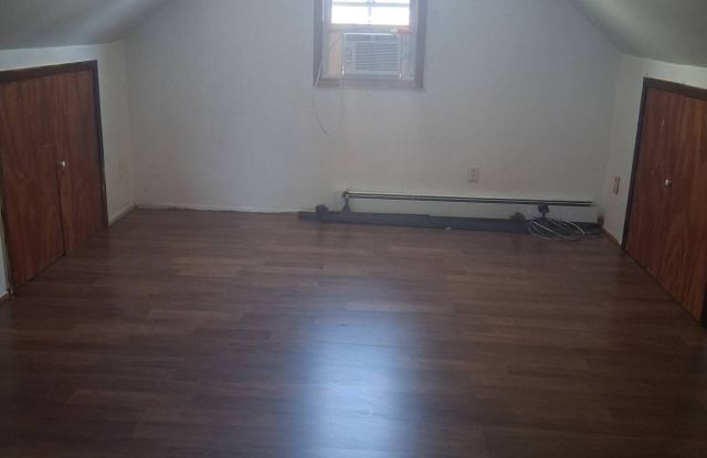 692 UNION DR.