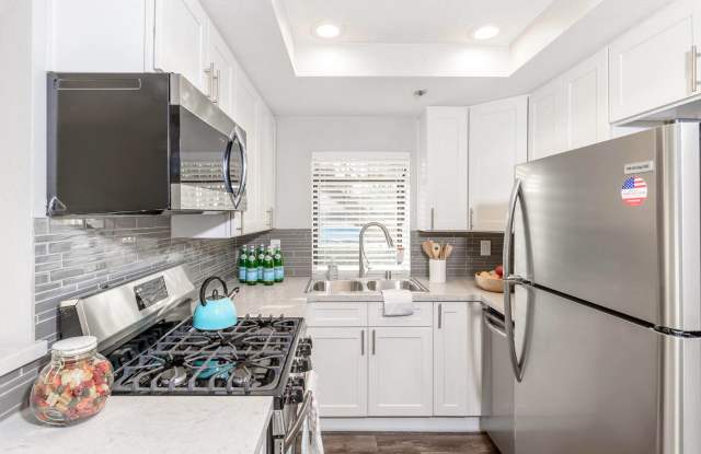 Sendero Huntington Beach