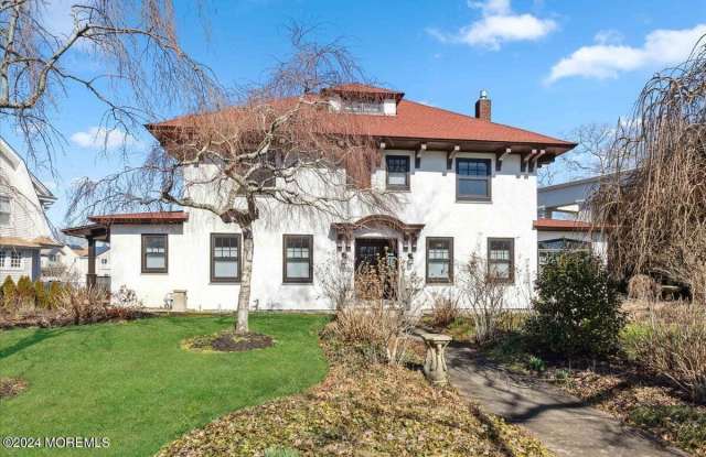 102 Inlet Terrace