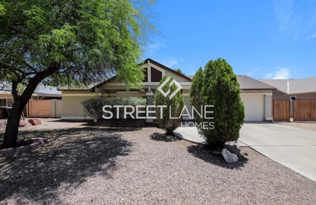 7749 West Paradise Drive - 7749 West Paradise Drive, Peoria, AZ 85345