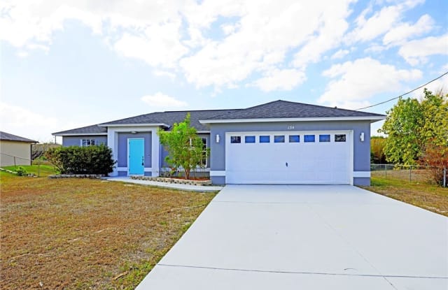 134 Zenith Circle - 134 Zenith Circle, Lehigh Acres, FL 33913