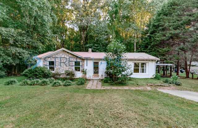 138 Independence Loop - 138 Independence Loop, Iredell County, NC 28625