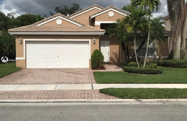 1571 SW 193rd Ter - 1571 Southwest 193rd Terrace, Pembroke Pines, FL 33029