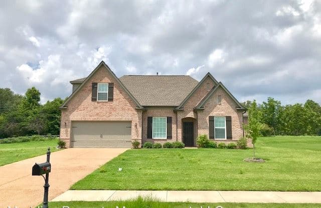 8552 Courtly Circle North - 8552 Courtly Cir N, Olive Branch, MS 38654