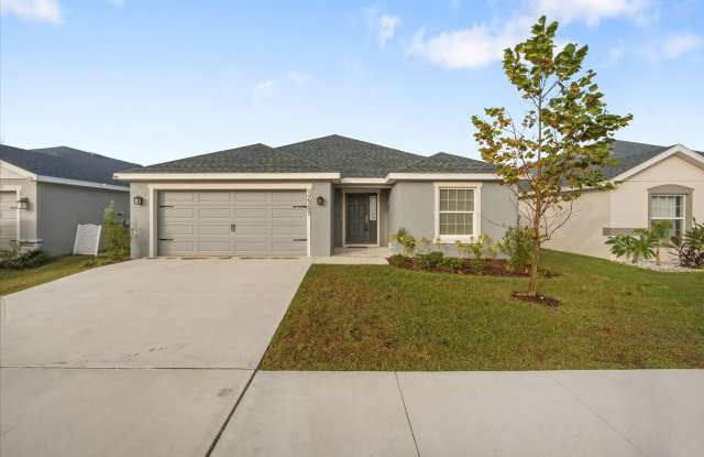 Modern 3-Bedroom Single-Story Home with 2-Car Garage in Ridgewood South
