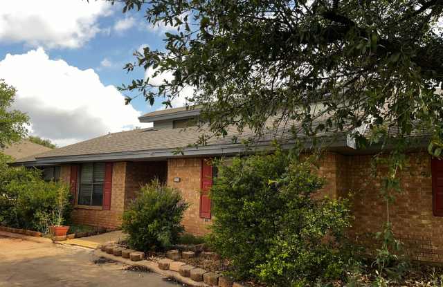 SPACIOUS 4 bedroom 3 bath home in COLLEGE HILLS SOUTH COMING SOON!