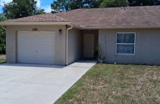 1284 Malone Ave