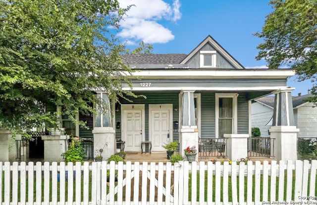 Photo of 1227 Willow Street unit: 1