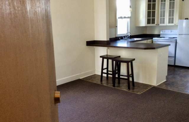 520 NE Maiden Lane - 2